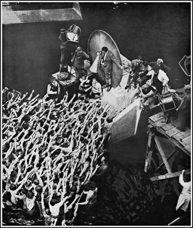 Fritz Lang directs extras for "Metropolis" (1927)